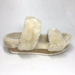 Steve Madden practically new ivory furry slide on shoes with platform, siz 7